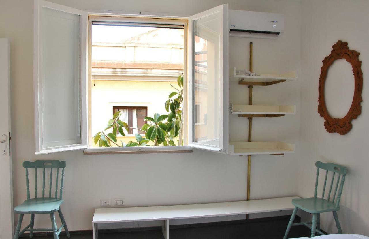 Appartamento Con Terrazza Panoramica In Marina. 卡利亚里 外观 照片